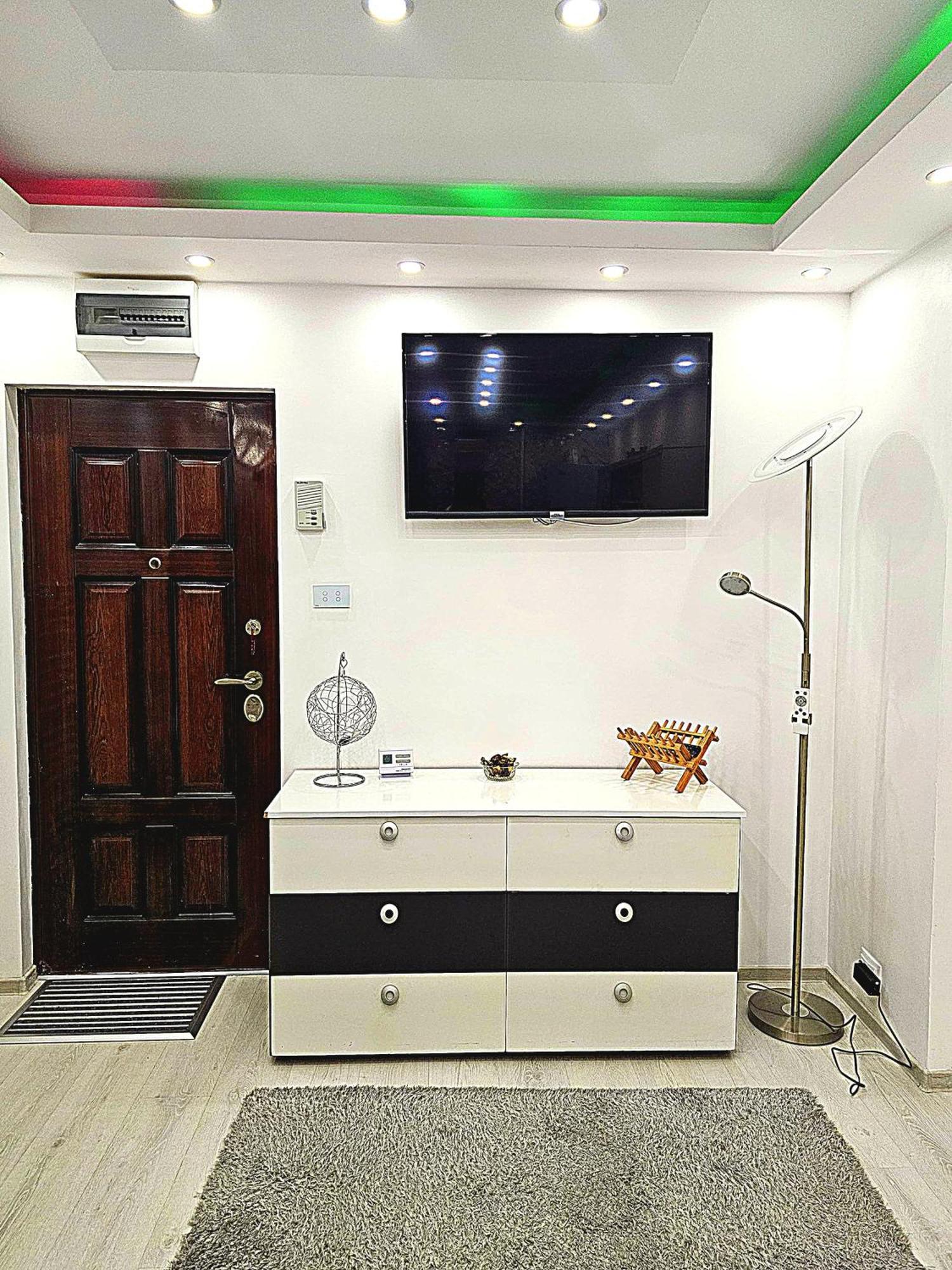 Luxury Paul Apartment Green, Private & Accessible Brasov Exterior photo