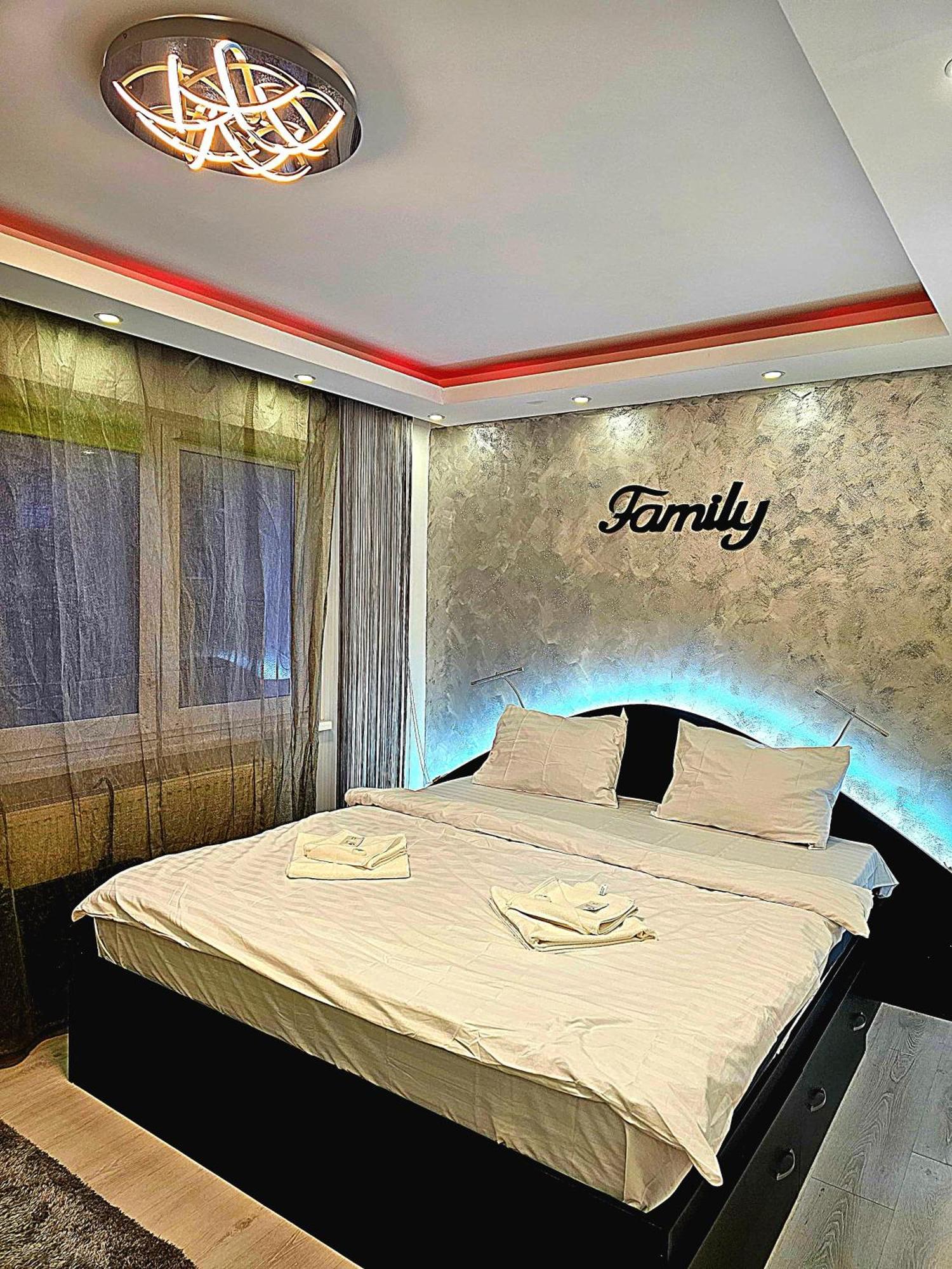 Luxury Paul Apartment Green, Private & Accessible Brasov Exterior photo